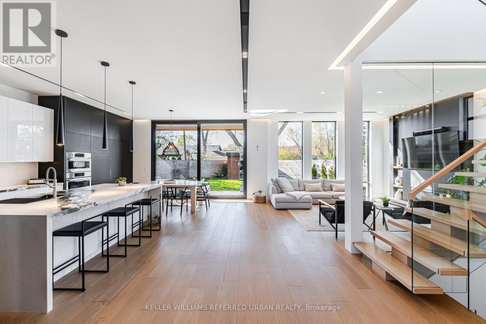 Photo 5 of 1337 Waverly Avenue, Oakville ON