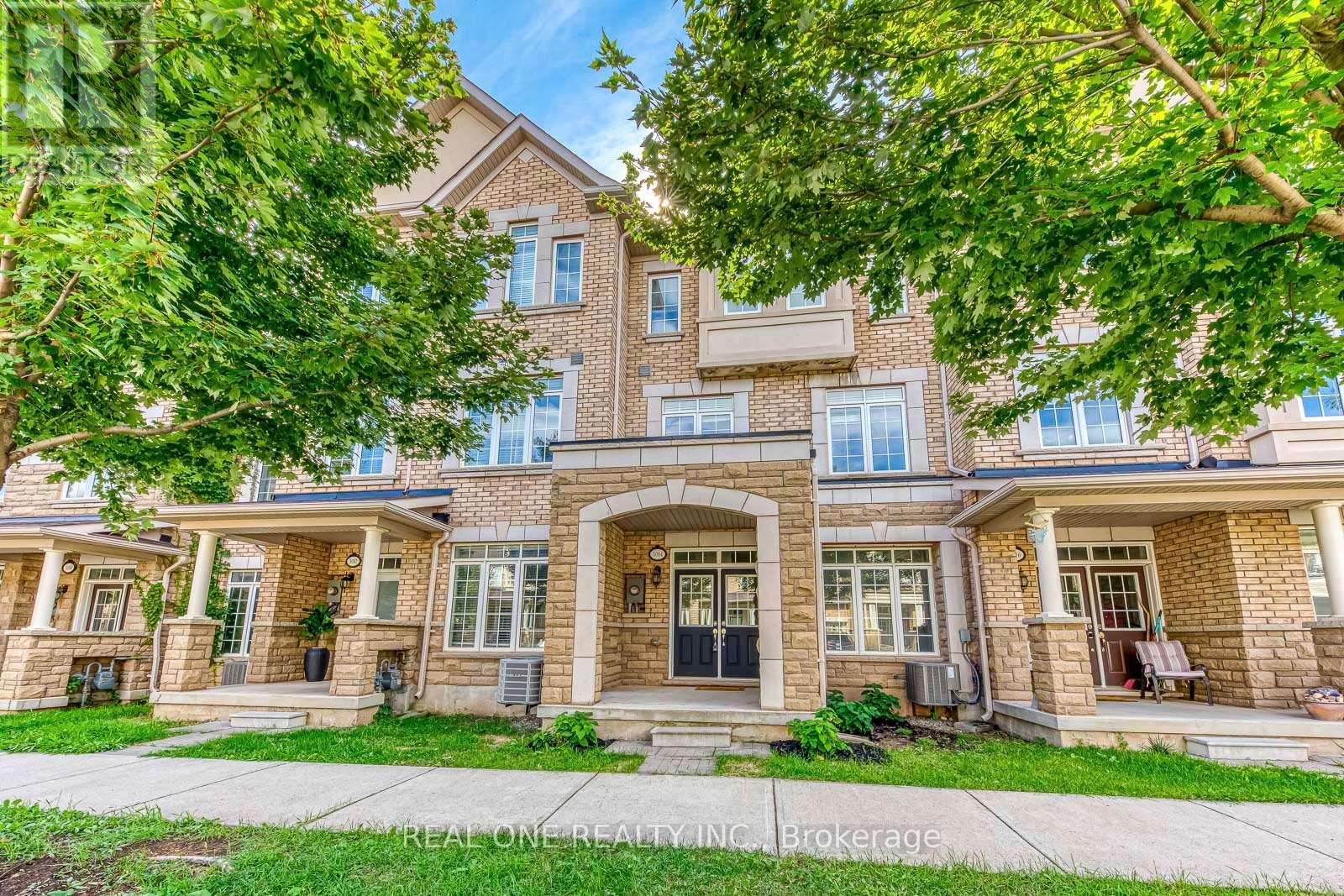 Photo 1 of 3084 Eberly Woods Drive, Oakville ON