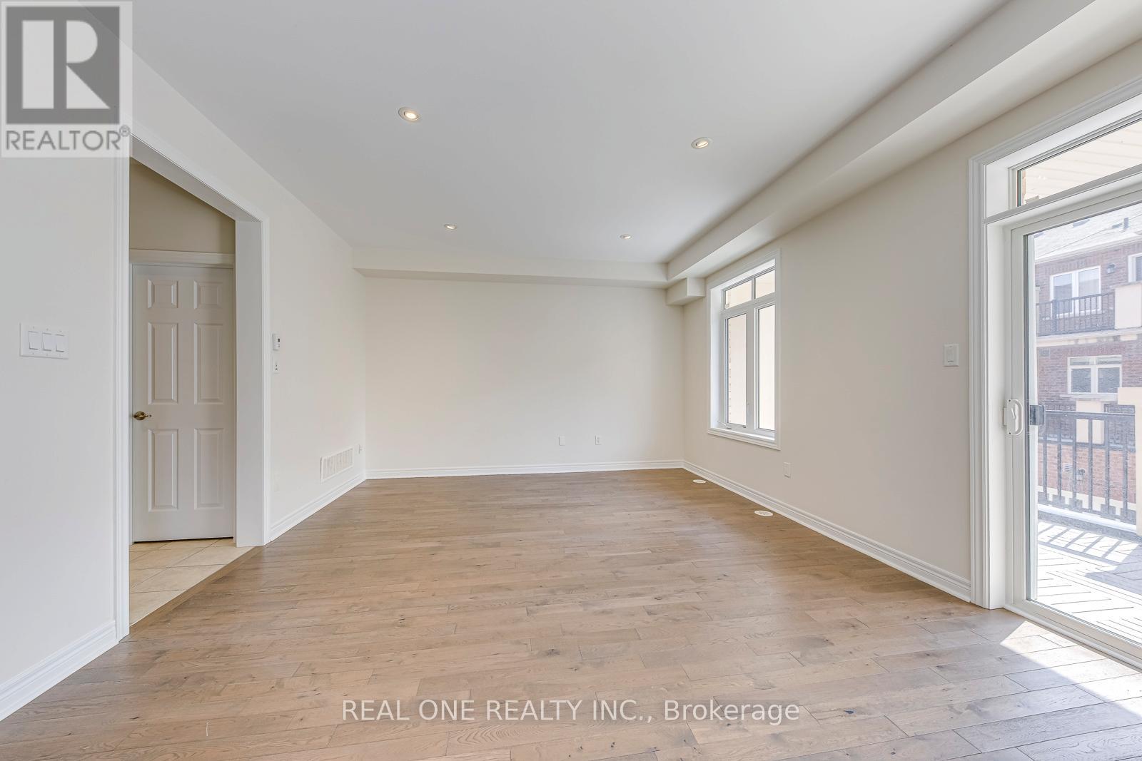 Photo 20 of 3084 Eberly Woods Drive, Oakville ON