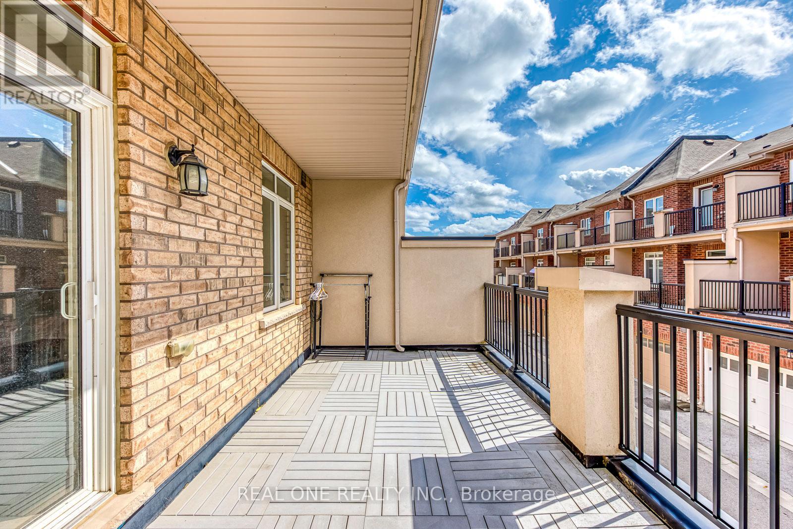 Photo 22 of 3084 Eberly Woods Drive, Oakville ON
