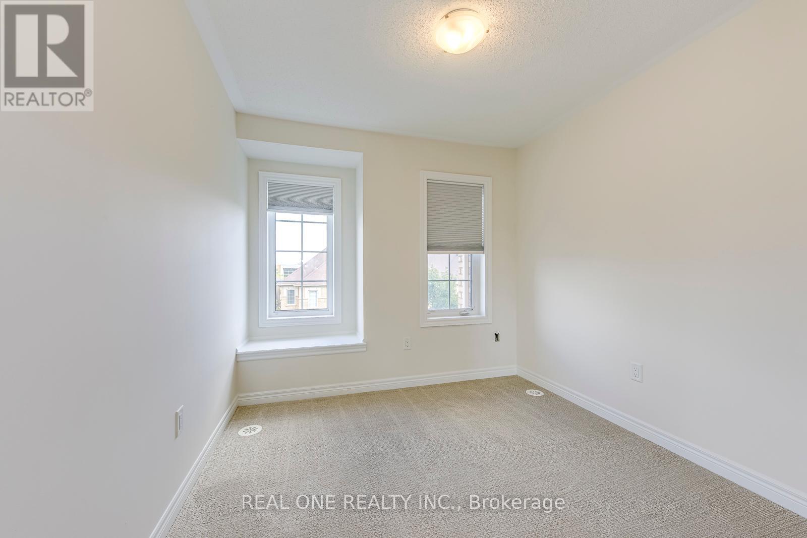 Photo 34 of 3084 Eberly Woods Drive, Oakville ON