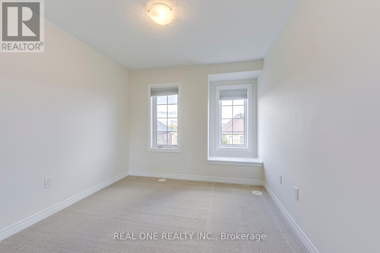 Photo 36 of 3084 Eberly Woods Drive, Oakville ON