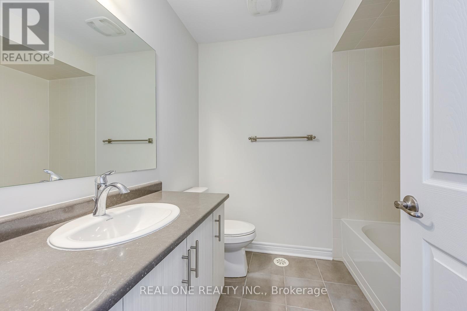 Photo 38 of 3084 Eberly Woods Drive, Oakville ON