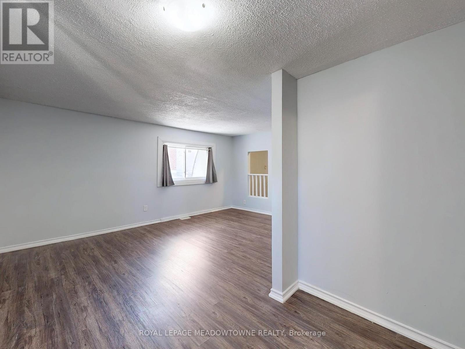 Photo 11 of 5 12 Wesleyan Street, Halton Hills ON