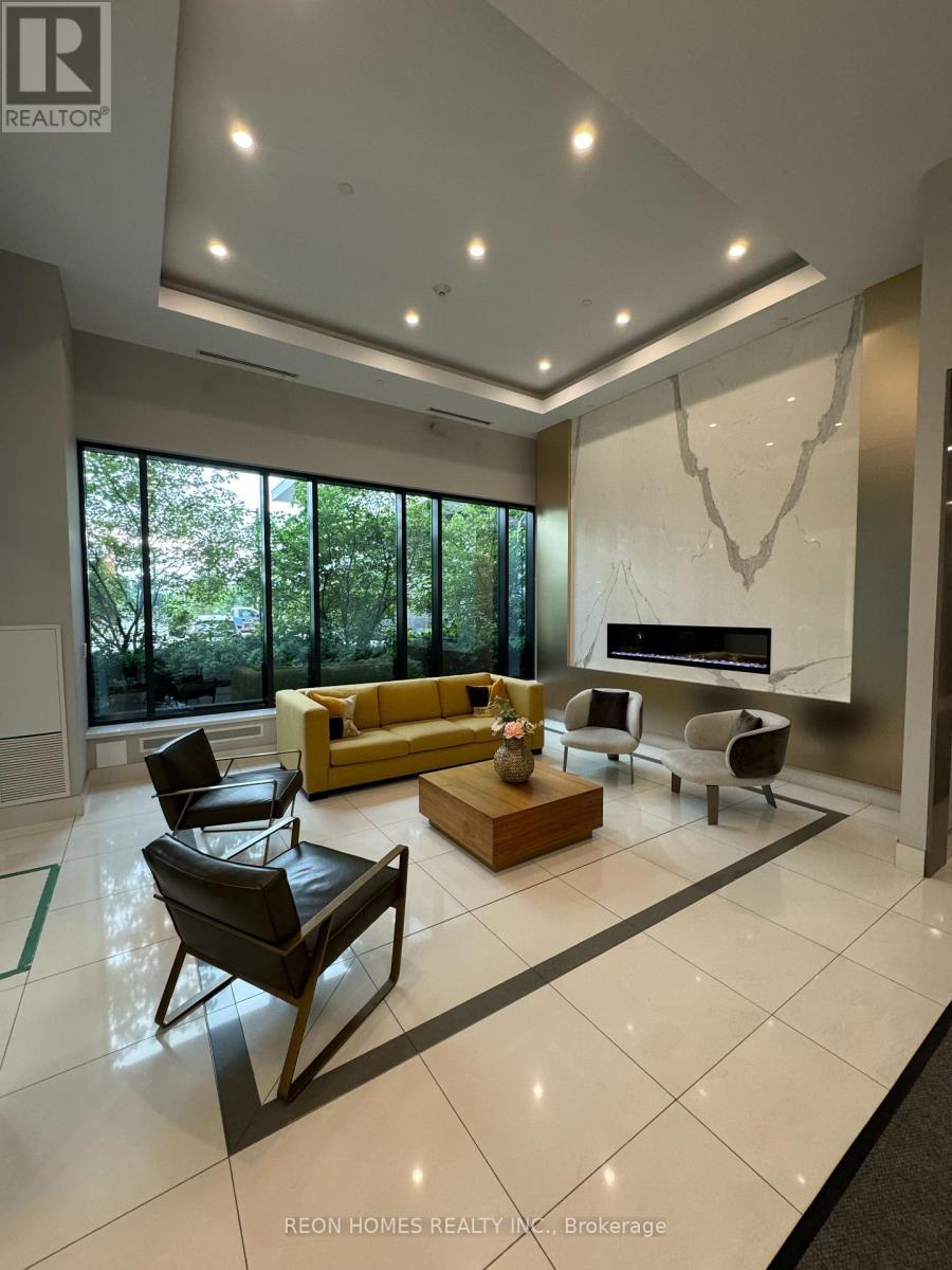 Photo 13 of 114 35 Watergarden Drive, Mississauga ON