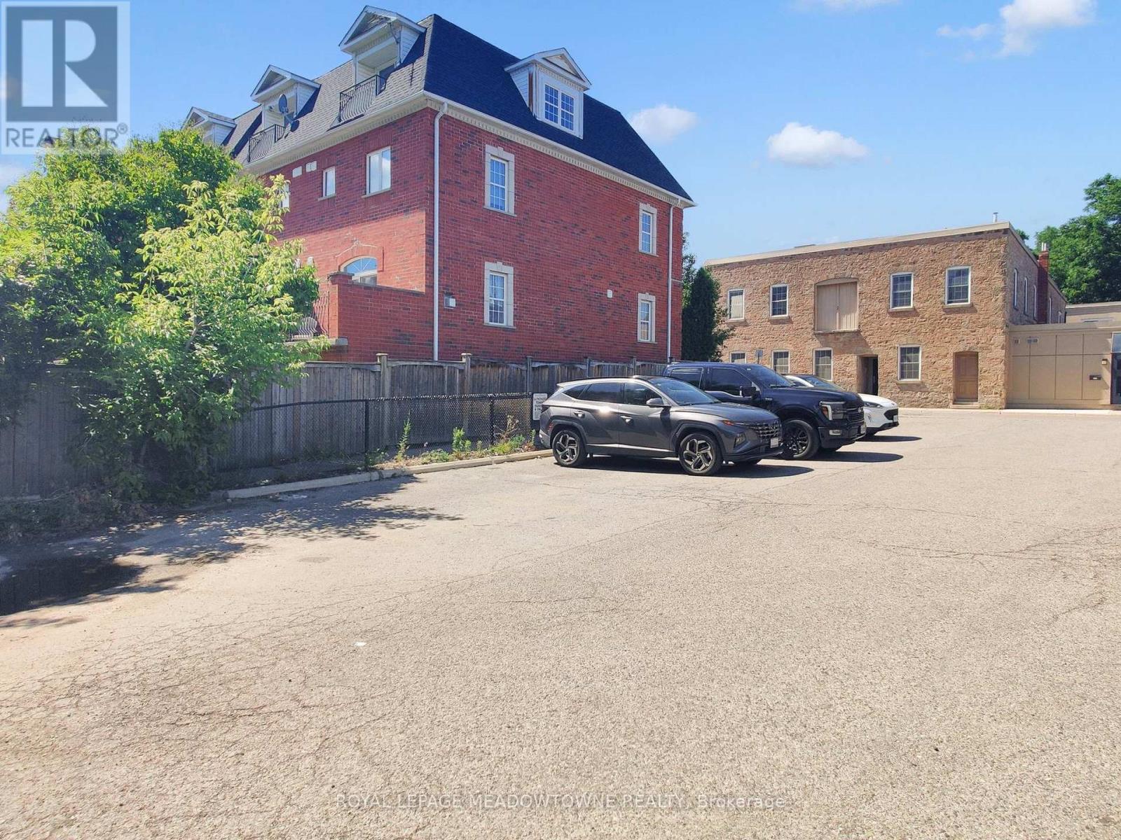 Photo 19 of 1 12 Wesleyan Street, Halton Hills ON