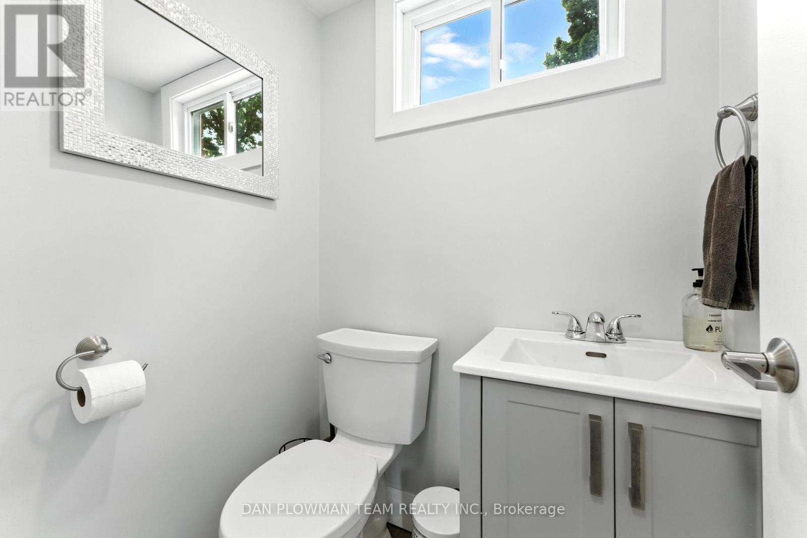 Photo 14 of 36 Hewitt Street, Orangeville ON