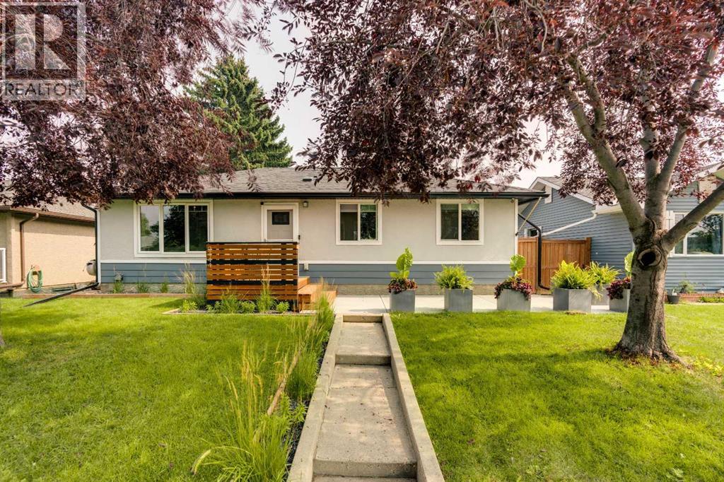 Photo 1 of 2444 45 Street Se, Calgary AB
