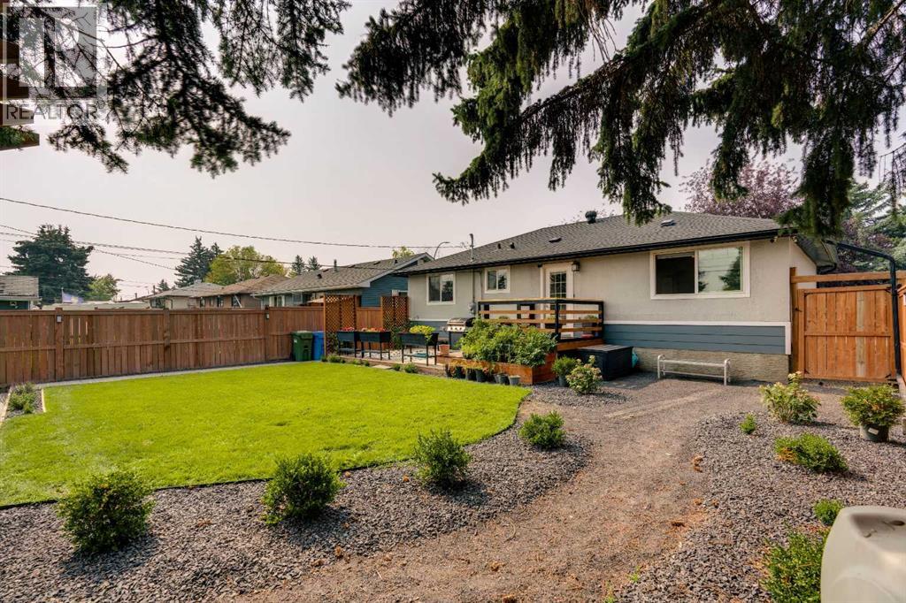 Photo 44 of 2444 45 Street Se, Calgary AB