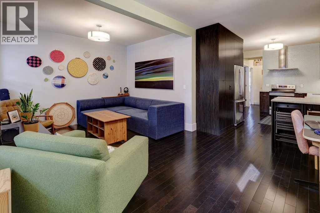 Photo 5 of 1728 13 Avenue Sw, Calgary AB
