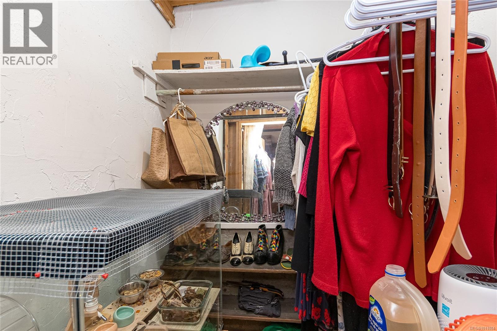  1645 Haultain Street, Victoria