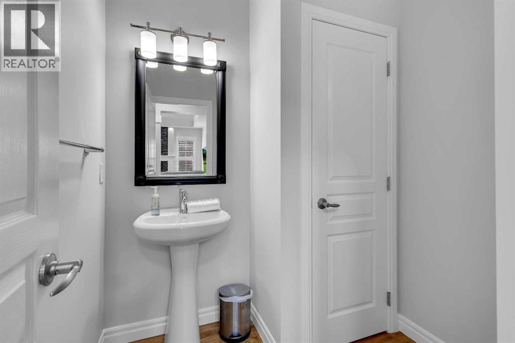 Photo 22 of 168 Aspenshire Drive Sw, Calgary AB