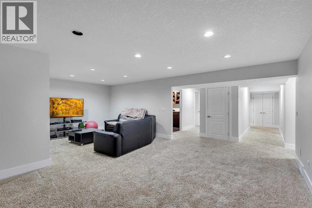 Photo 40 of 168 Aspenshire Drive Sw, Calgary AB