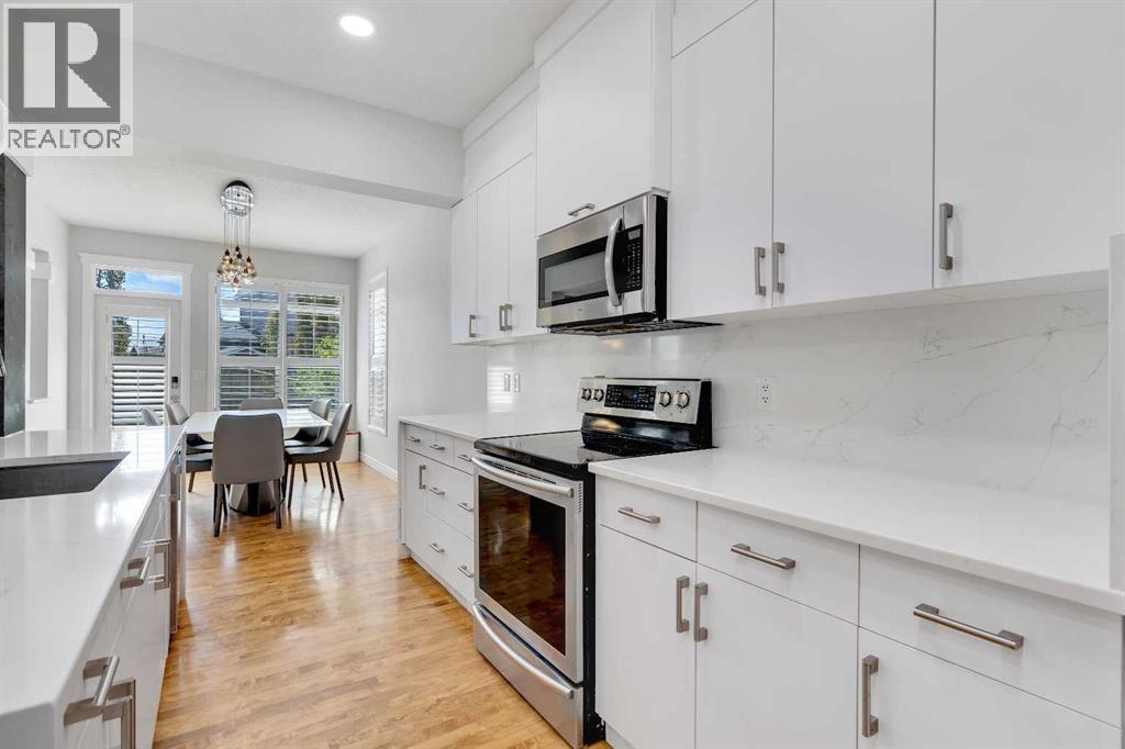Photo 9 of 168 Aspenshire Drive Sw, Calgary AB