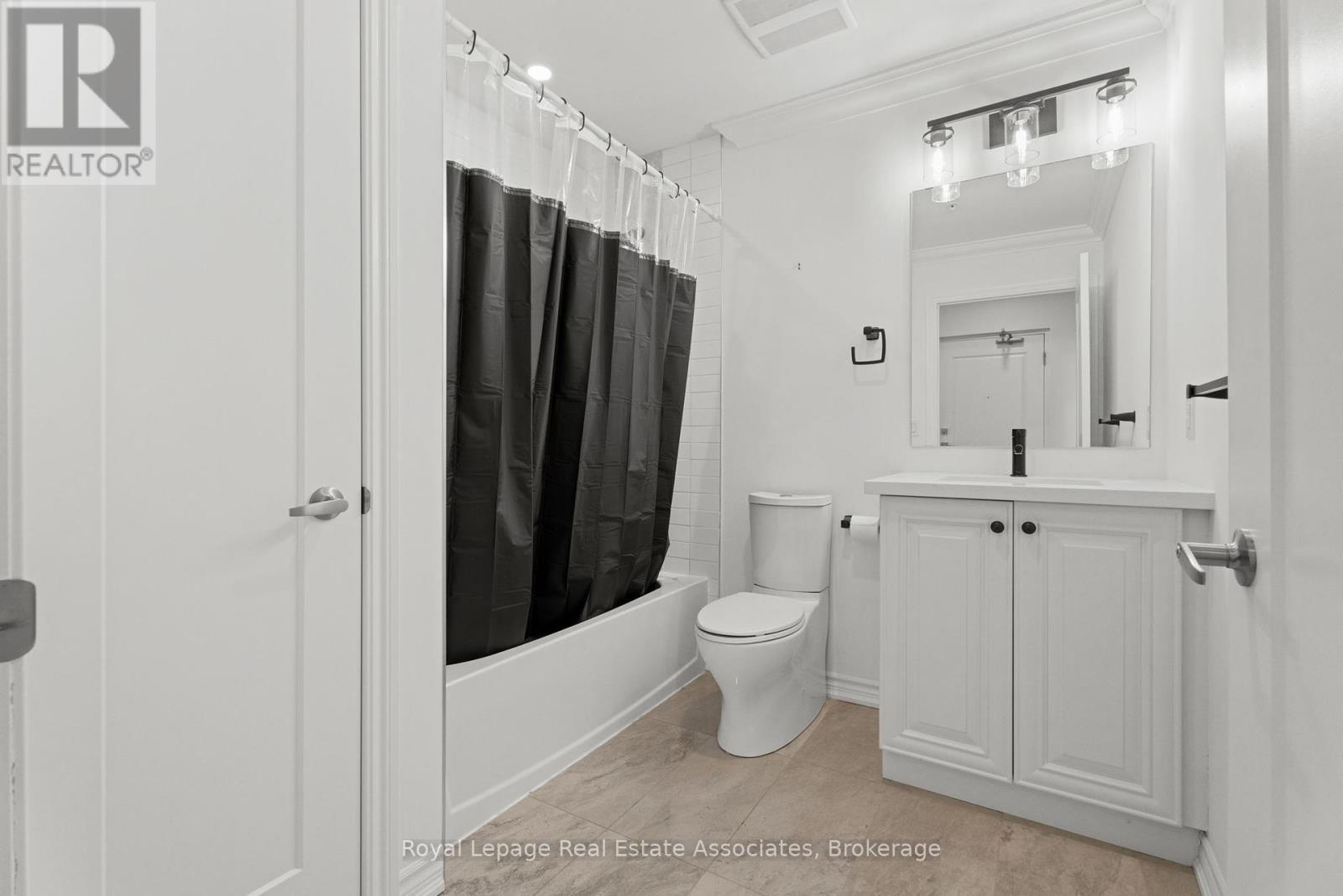 Photo 14 of 1106 81 Robinson Street, Hamilton ON