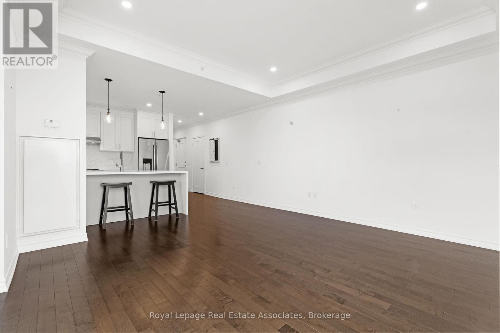 Photo 9 of 1106 81 Robinson Street, Hamilton ON