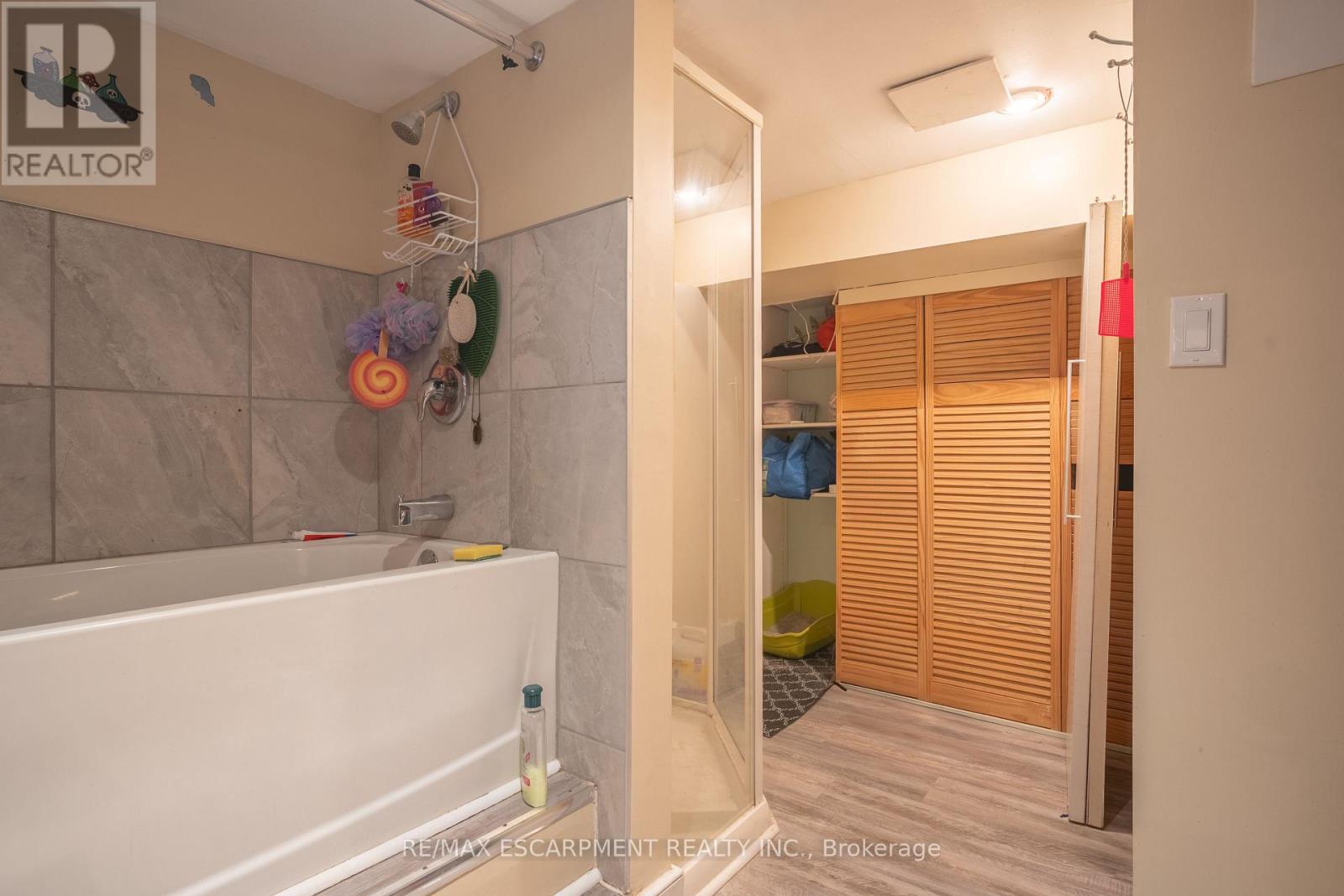 Photo 6 of 175 Burris Street, Hamilton ON