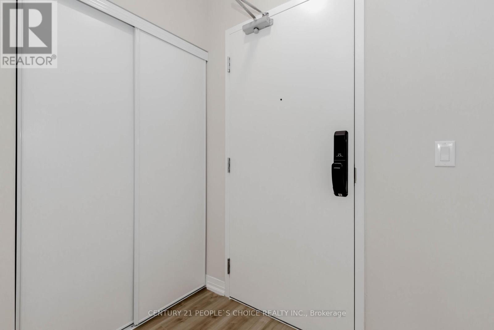 Photo 10 of 206 50 Herrick Avenue, St Catharines ON