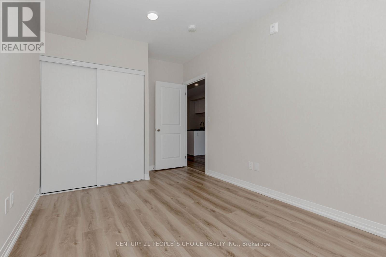 Photo 25 of 206 50 Herrick Avenue, St Catharines ON