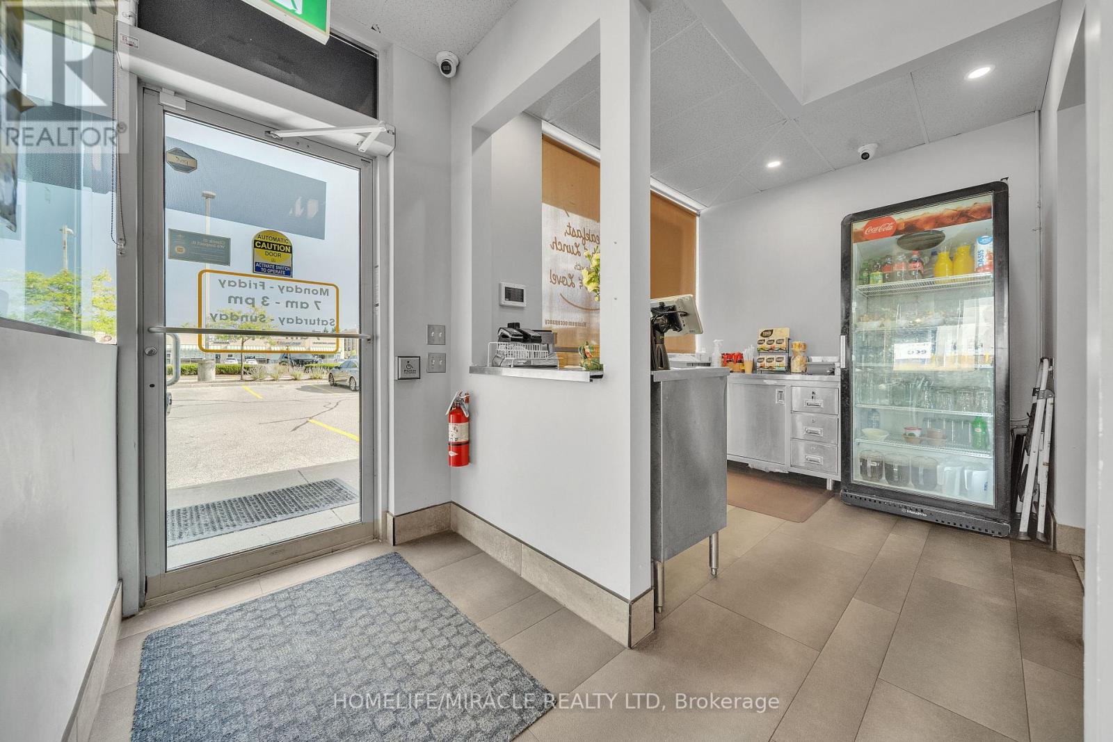 Photo 11 of 6 4293 King Street E, Kitchener ON