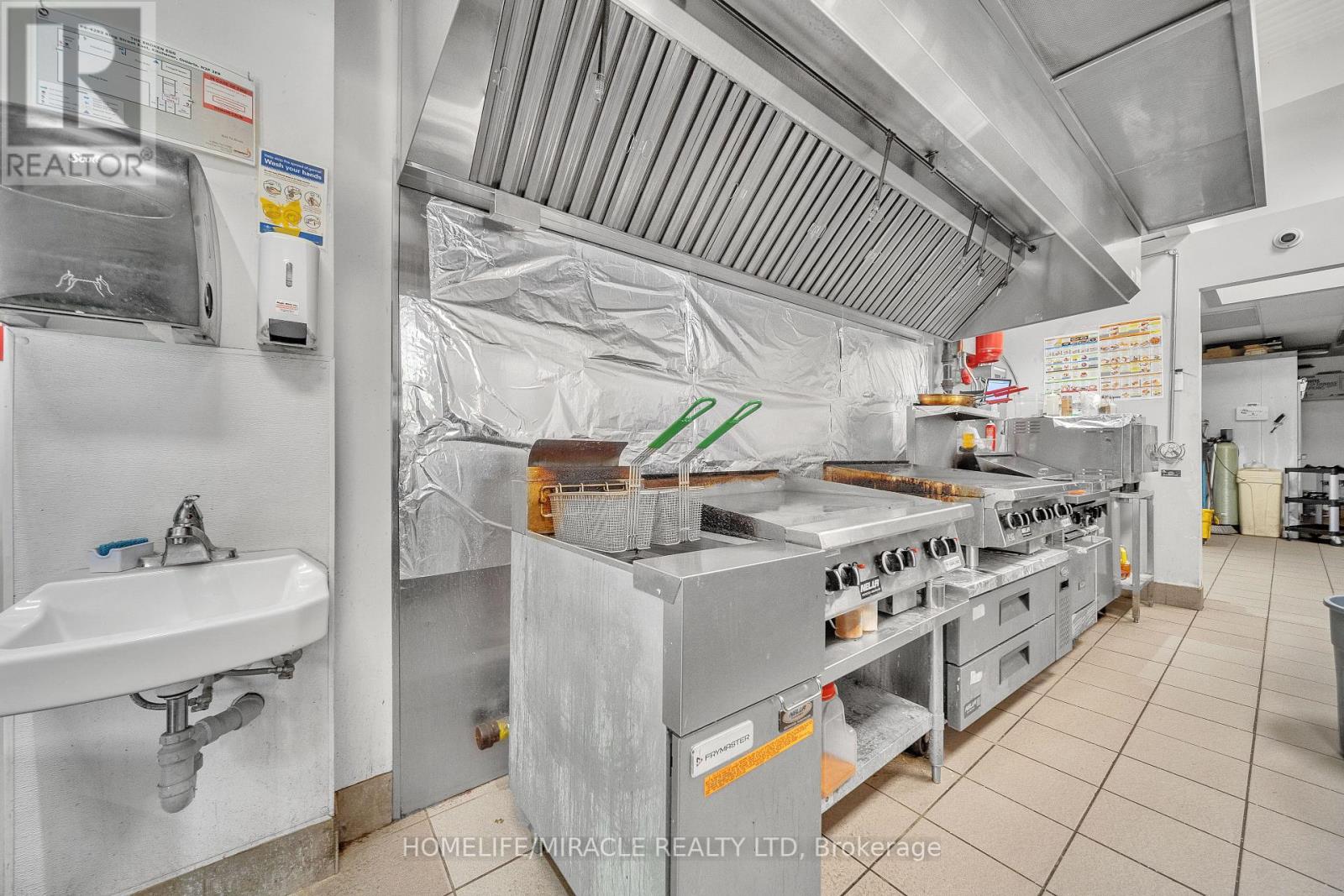 Photo 20 of 6 4293 King Street E, Kitchener ON