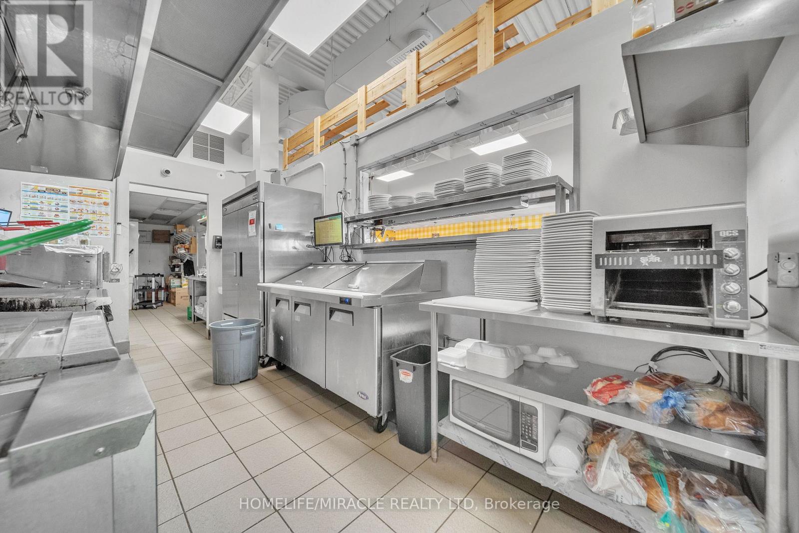 Photo 21 of 6 4293 King Street E, Kitchener ON