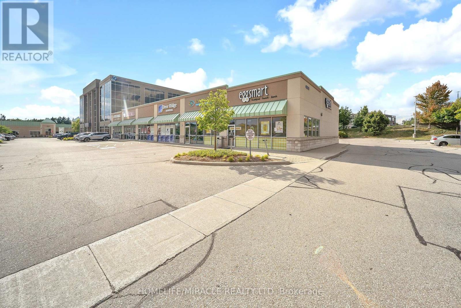 Photo 5 of 6 4293 King Street E, Kitchener ON