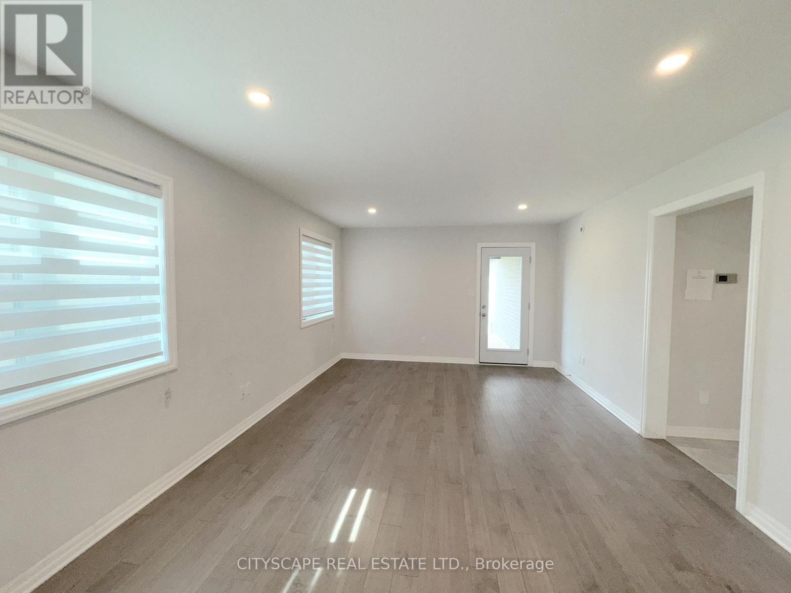 Photo 11 of 118 Benjamin Parkway, St Thomas ON