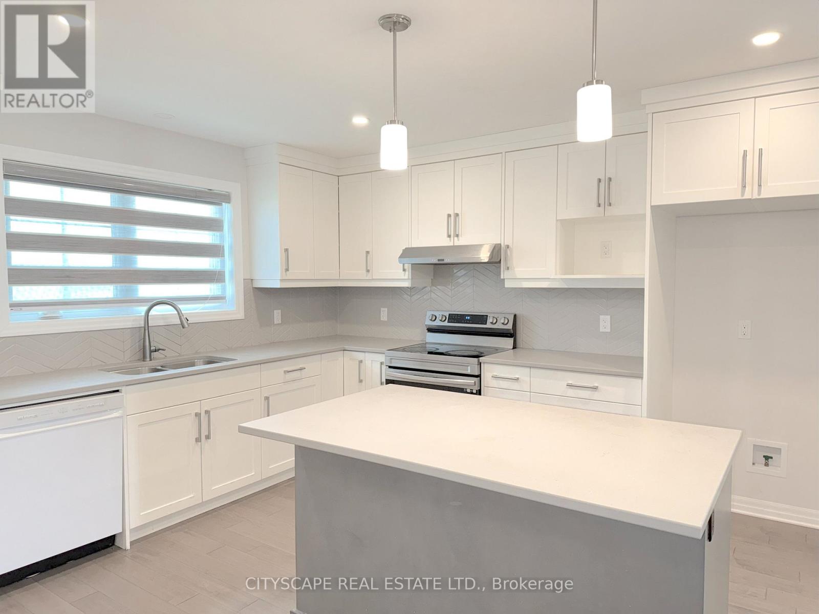 Photo 13 of 118 Benjamin Parkway, St Thomas ON