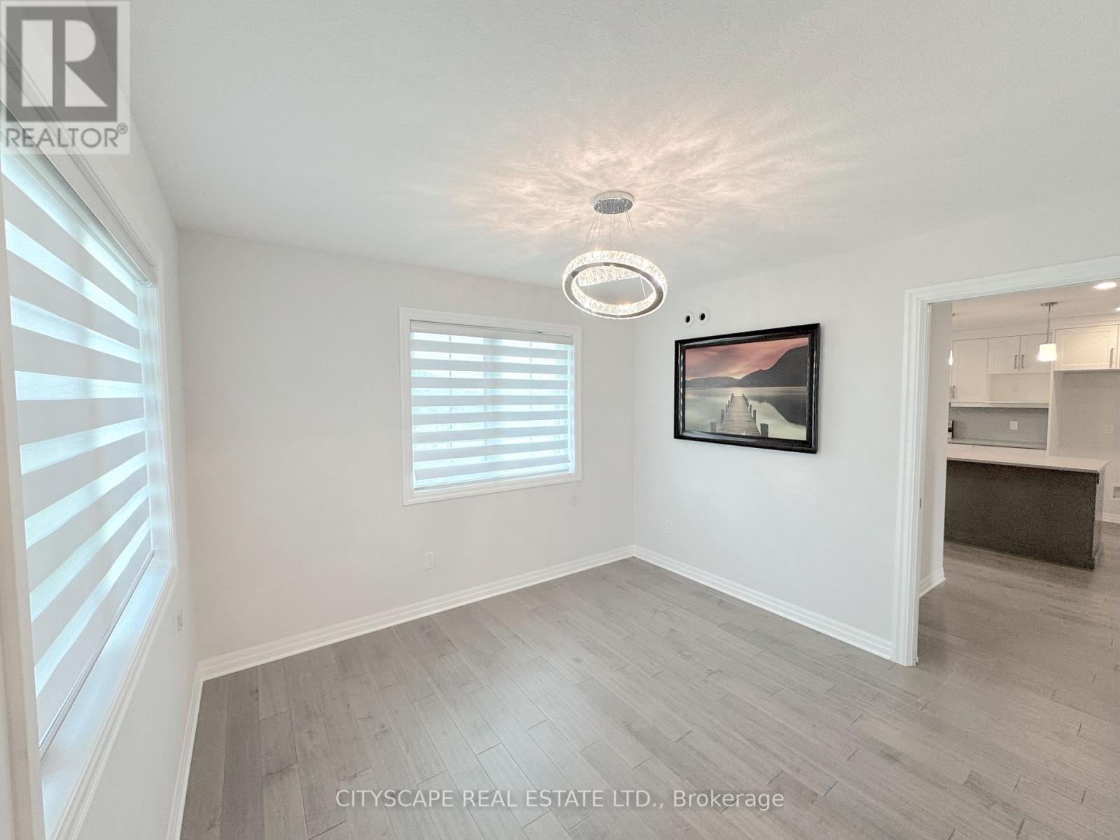 Photo 18 of 118 Benjamin Parkway, St Thomas ON