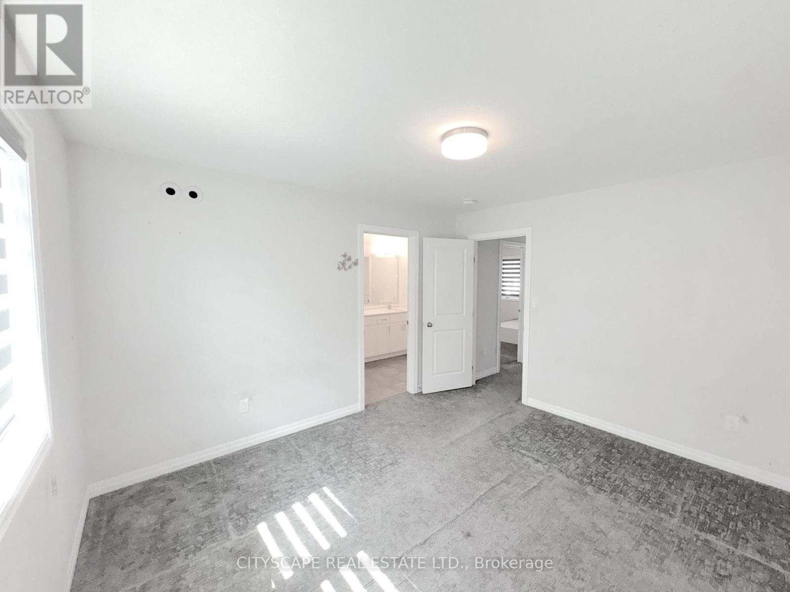 Photo 29 of 118 Benjamin Parkway, St Thomas ON