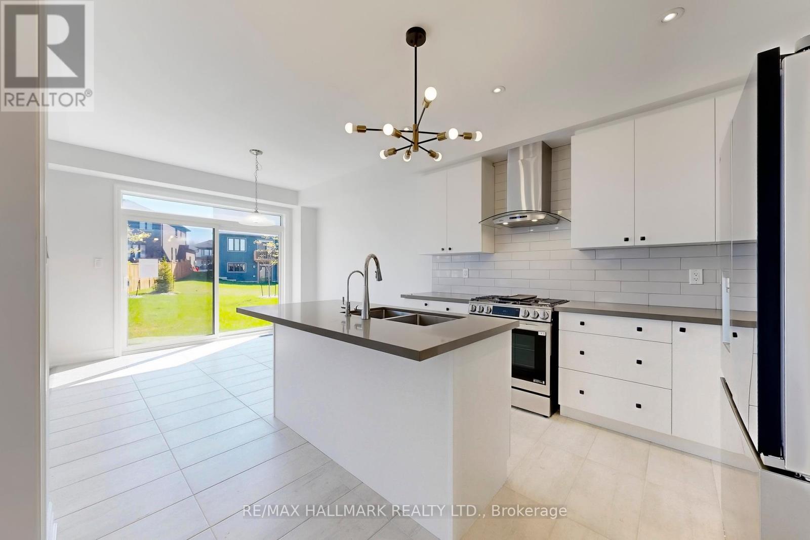 Photo 15 of 34 Nicort Road, Wasaga Beach ON