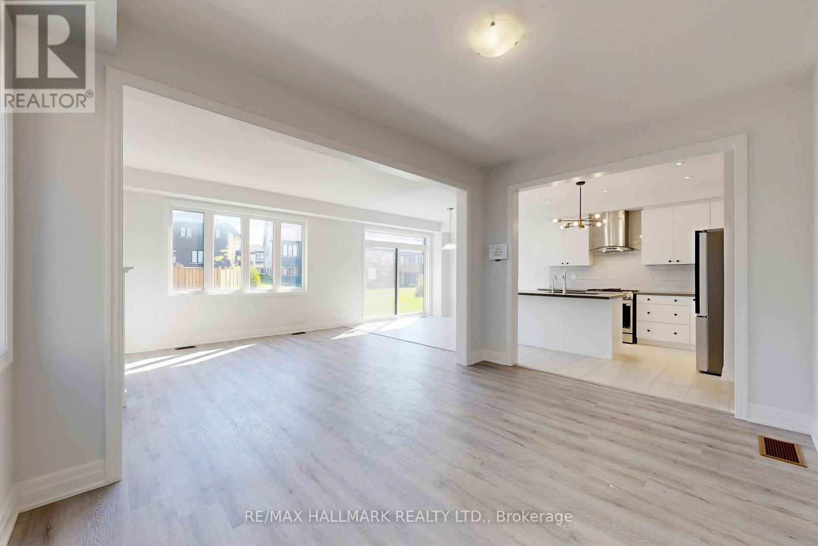 Photo 13 of 34 Nicort Road, Wasaga Beach ON