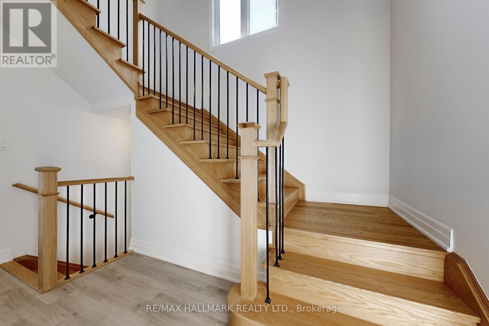 Photo 24 of 34 Nicort Road, Wasaga Beach ON