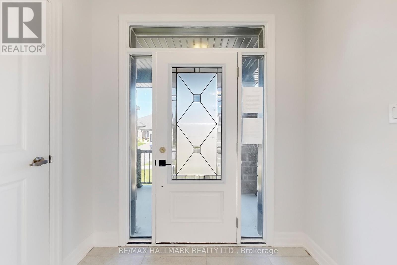 Photo 23 of 34 Nicort Road, Wasaga Beach ON