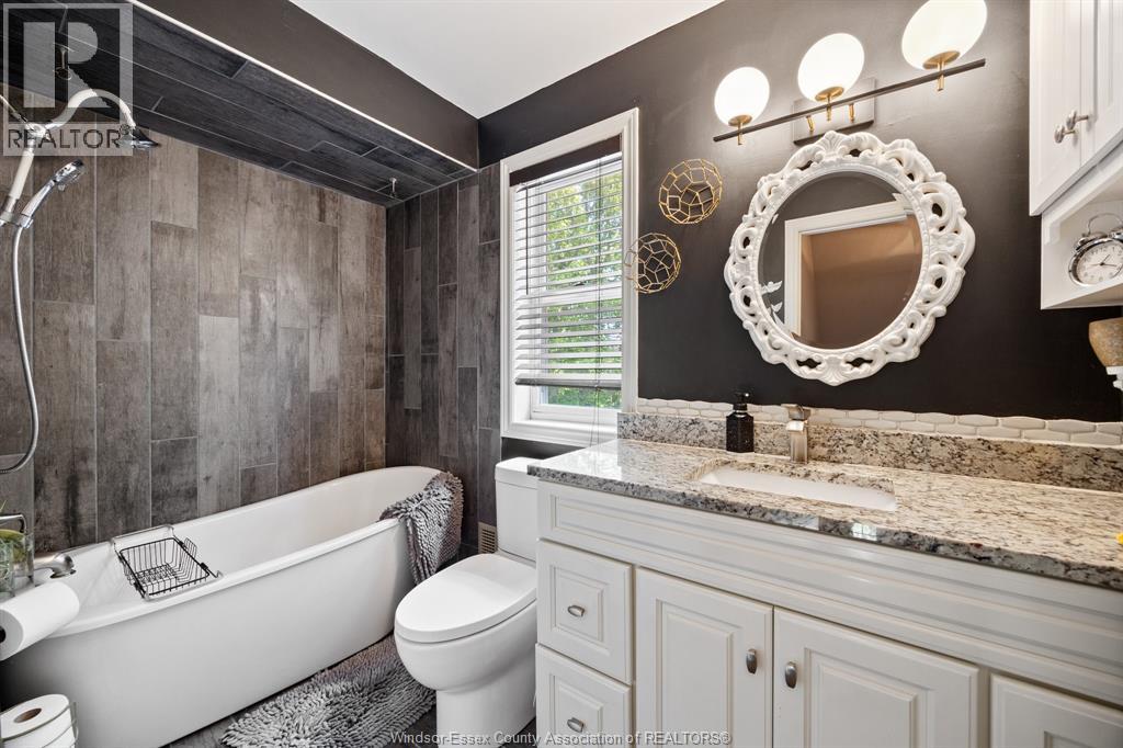 Photo 20 of 1288 Lakeview, Windsor ON