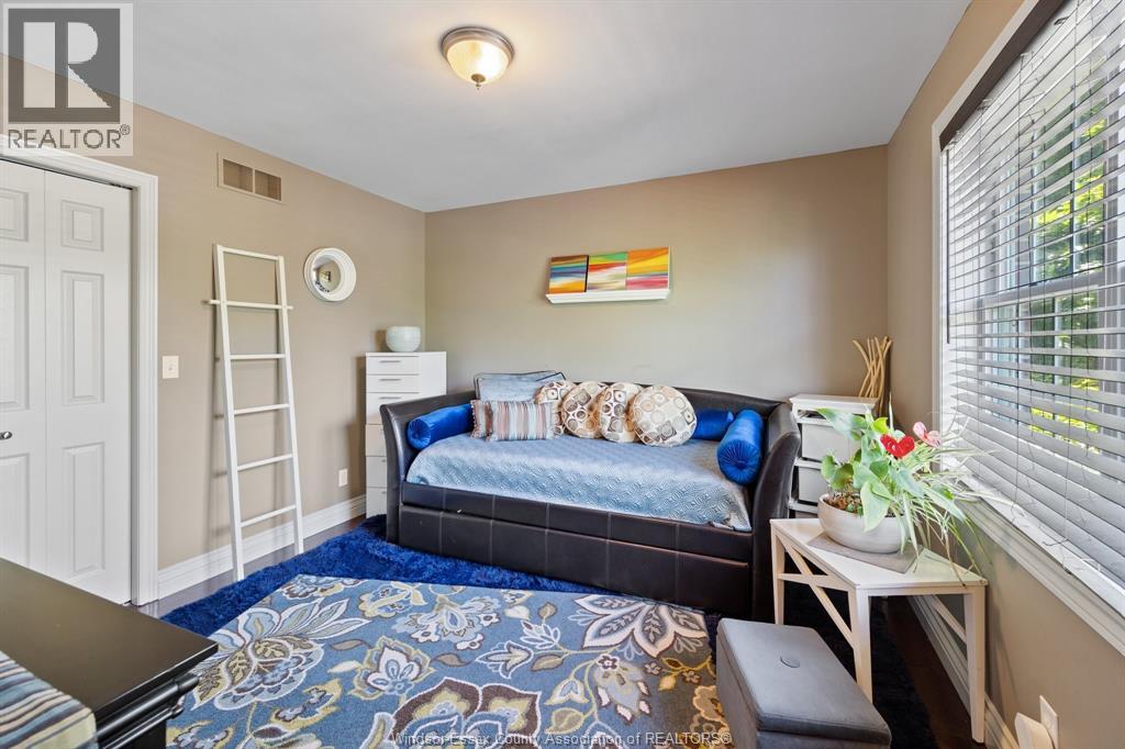 Photo 22 of 1288 Lakeview, Windsor ON