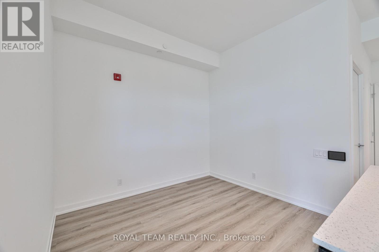 Photo 16 of 203 722 Marlee Avenue, Toronto ON