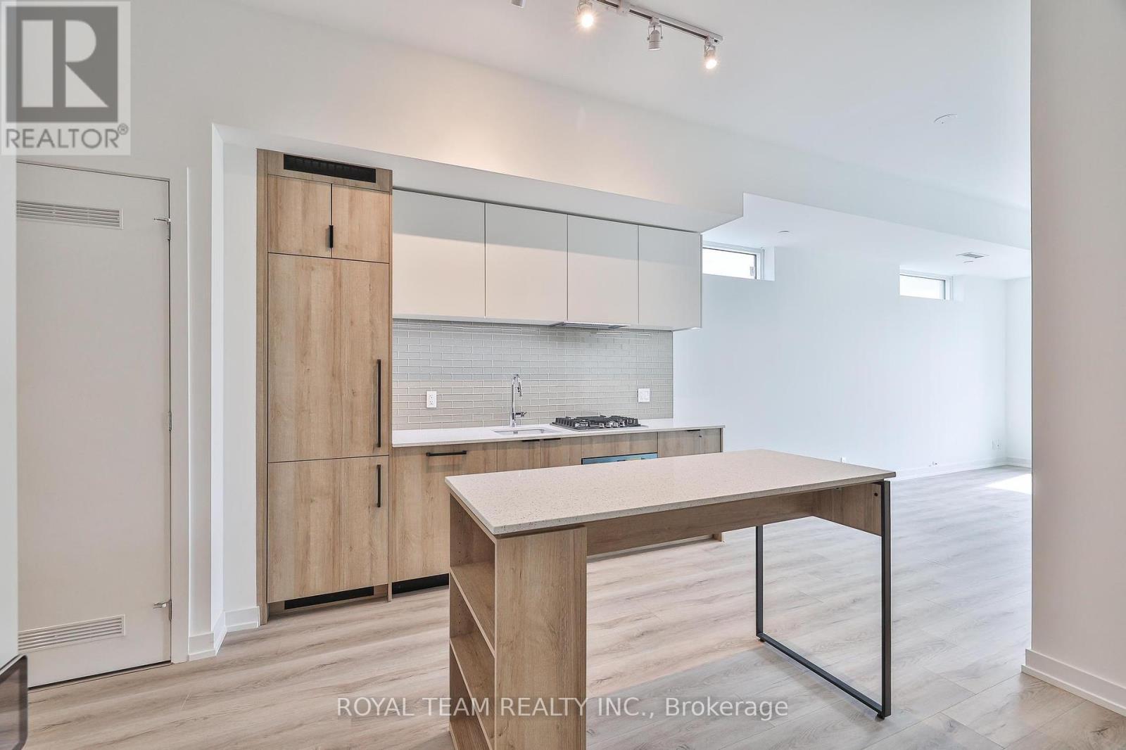 Photo 14 of 203 722 Marlee Avenue, Toronto ON