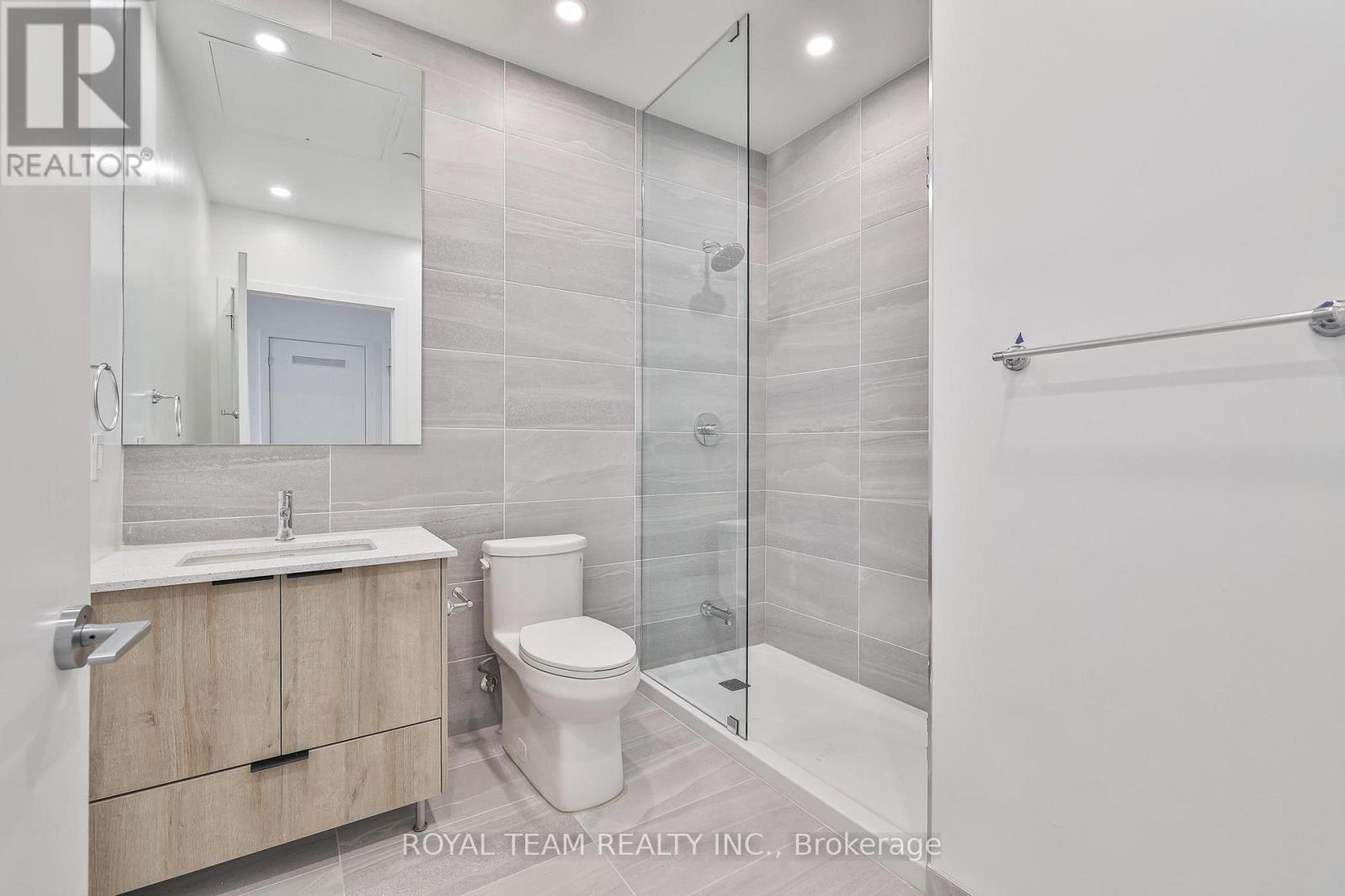 Photo 21 of 203 722 Marlee Avenue, Toronto ON