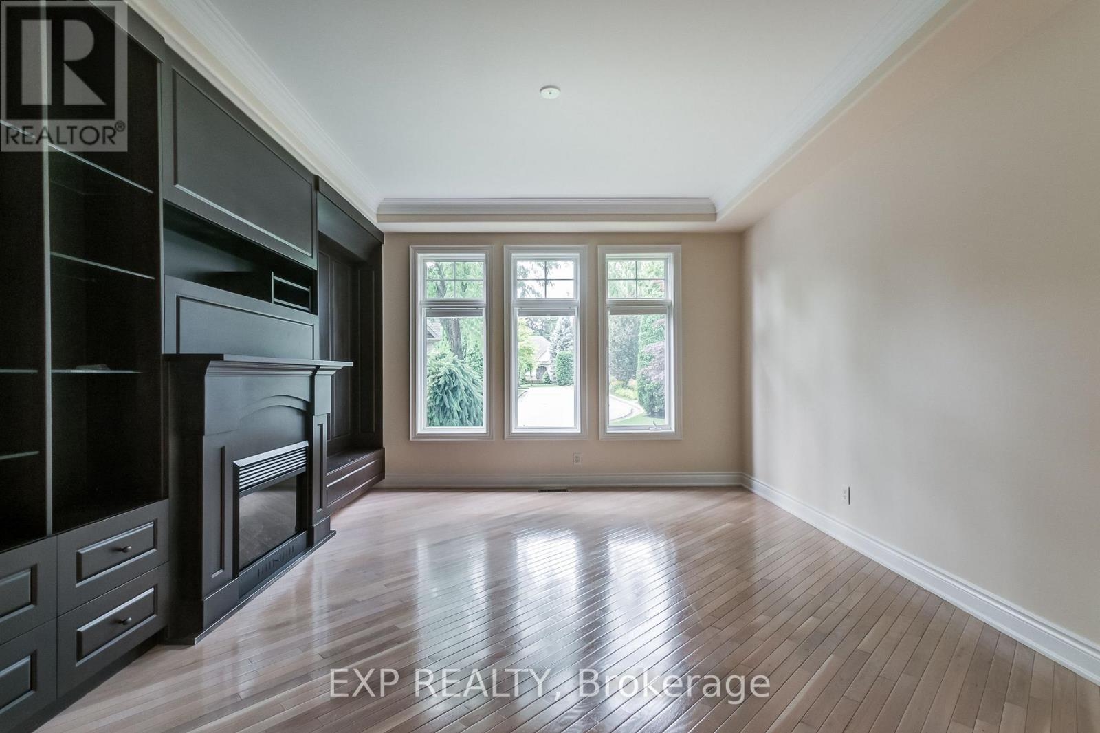 Photo 12 of 806 Hidden Grove Lane, Mississauga ON