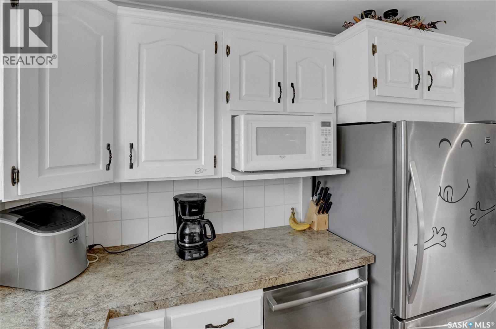 Photo 12 of 750 15th Avenue Nw, Moose Jaw SK
