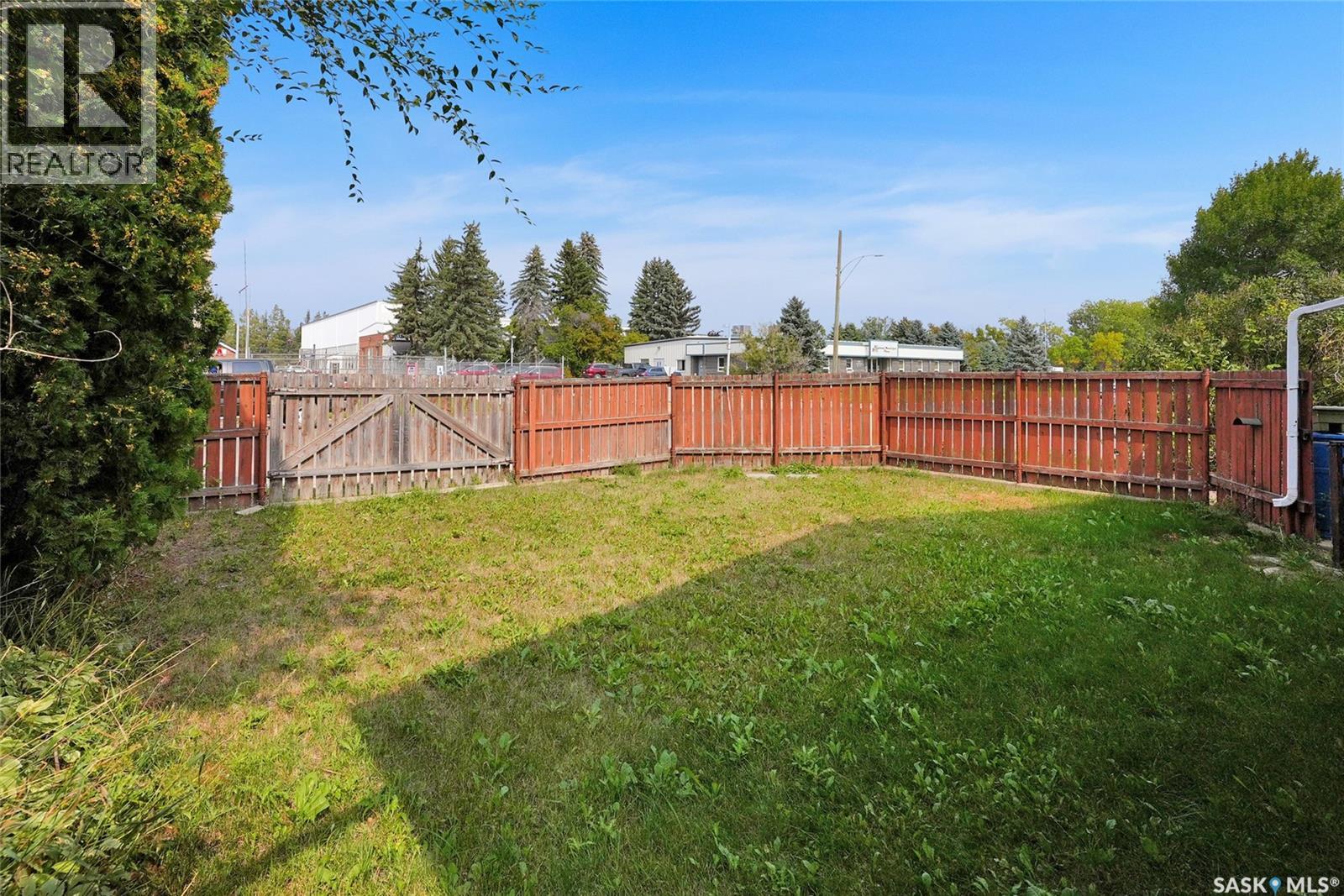 Photo 27 of 750 15th Avenue Nw, Moose Jaw SK