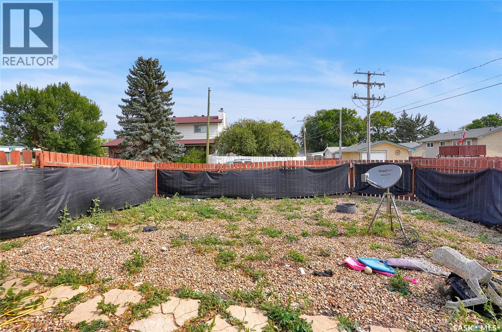Photo 29 of 750 15th Avenue Nw, Moose Jaw SK