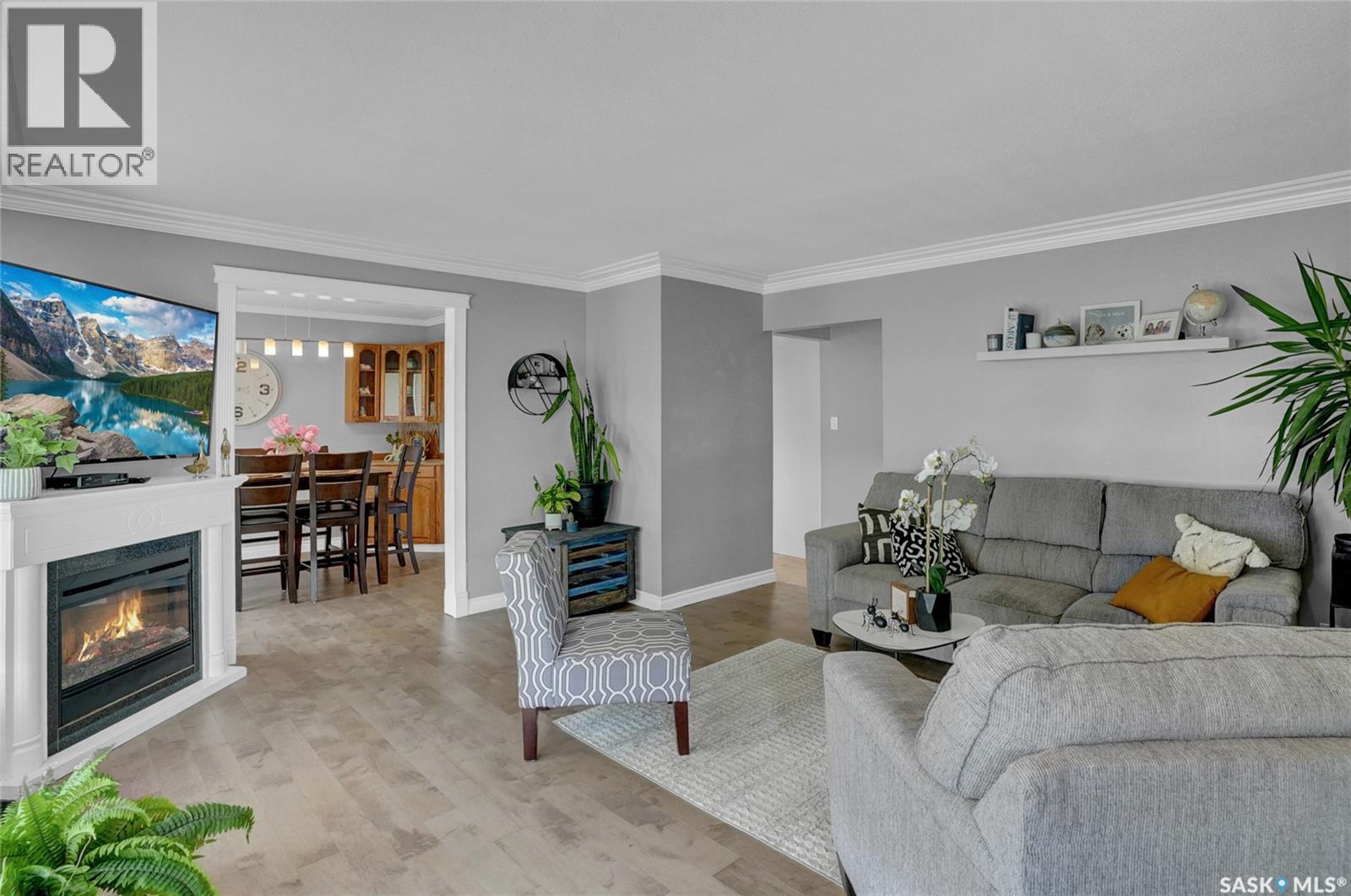 Photo 5 of 750 15th Avenue Nw, Moose Jaw SK