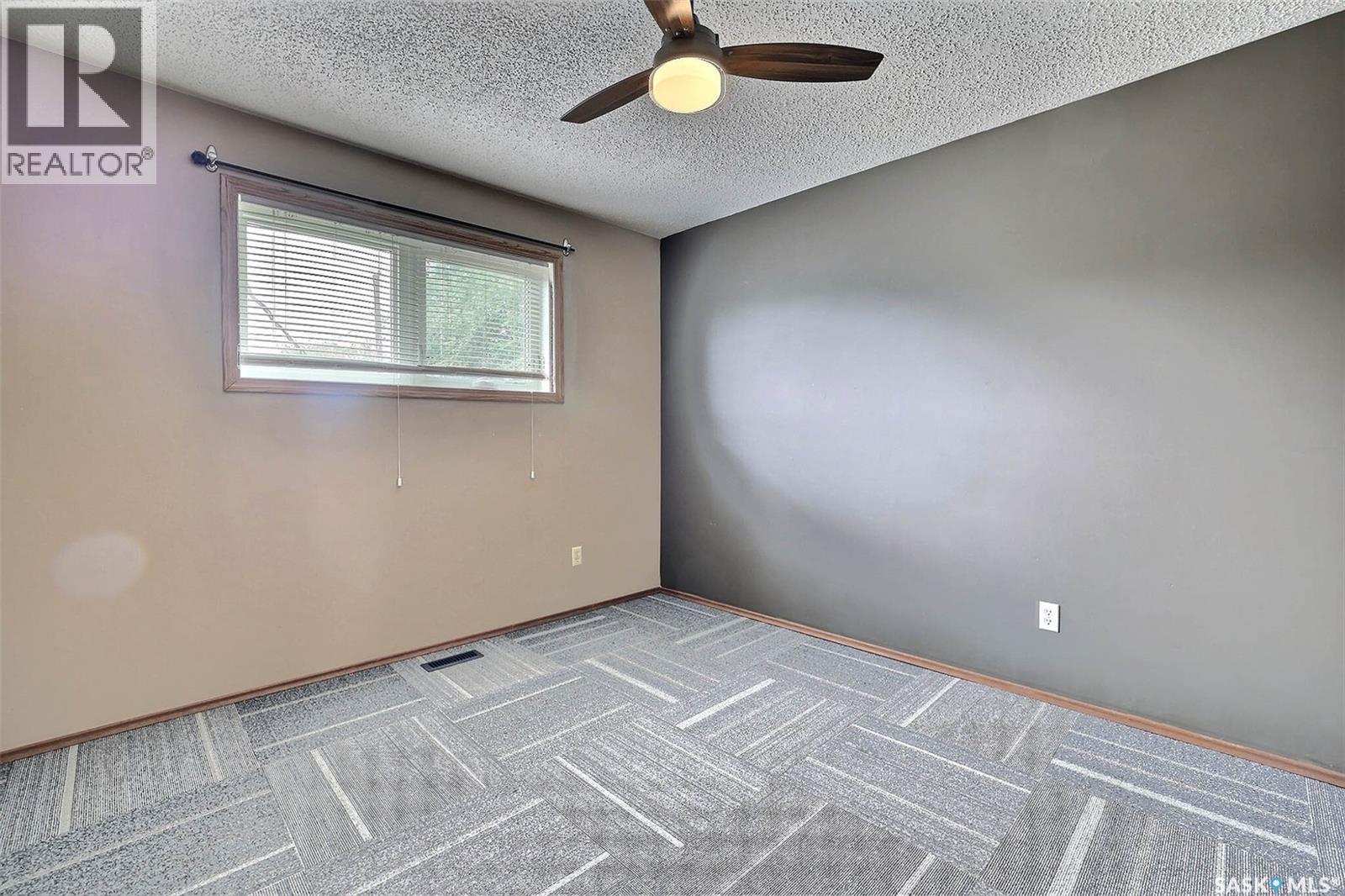 Photo 17 of 1580 Lacon Street, Regina SK