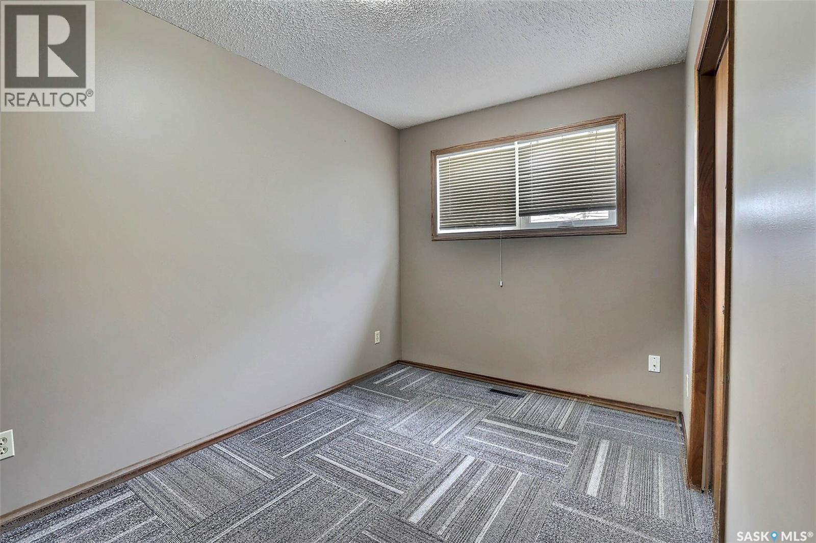Photo 19 of 1580 Lacon Street, Regina SK