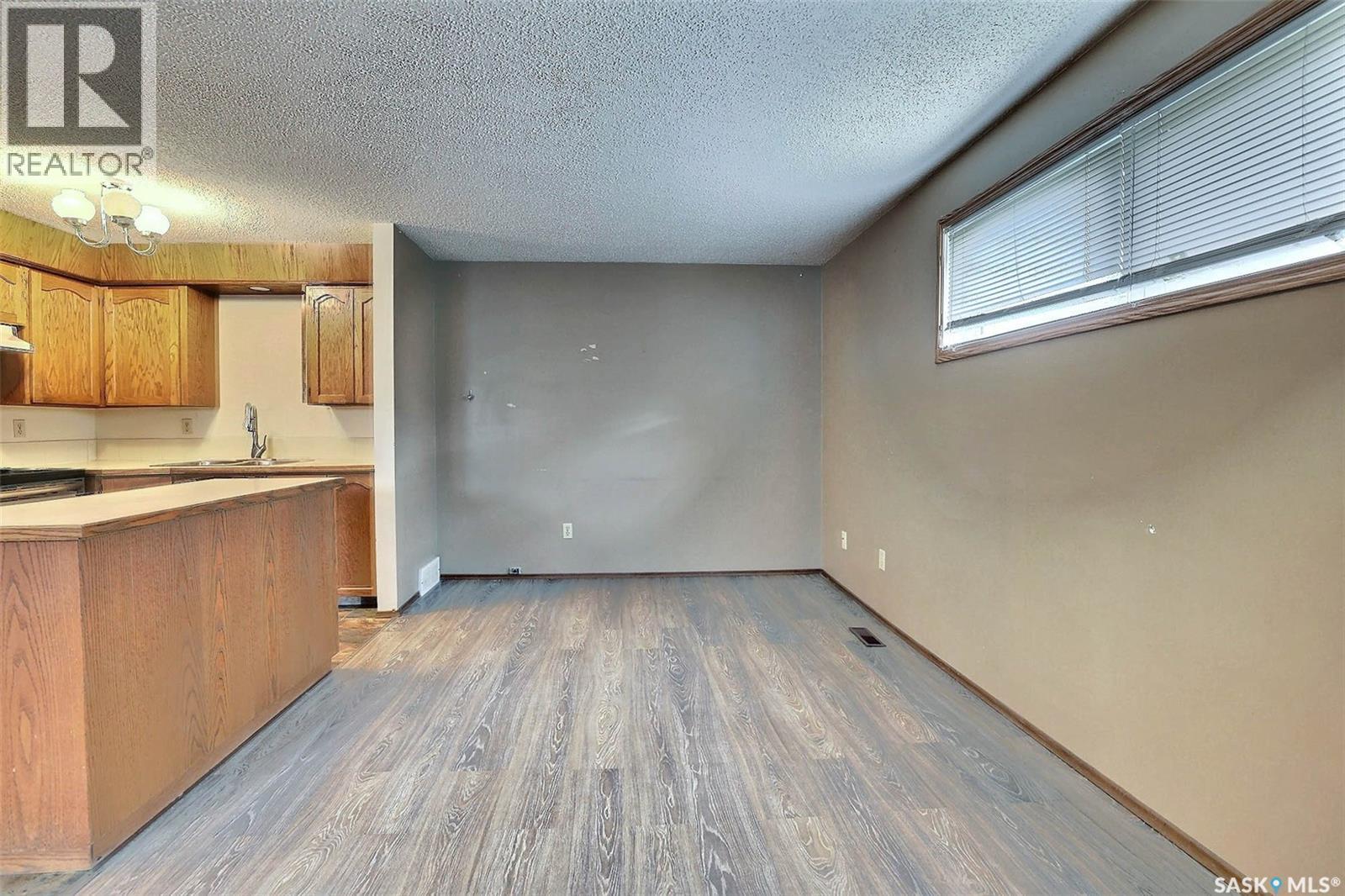 Photo 25 of 1580 Lacon Street, Regina SK