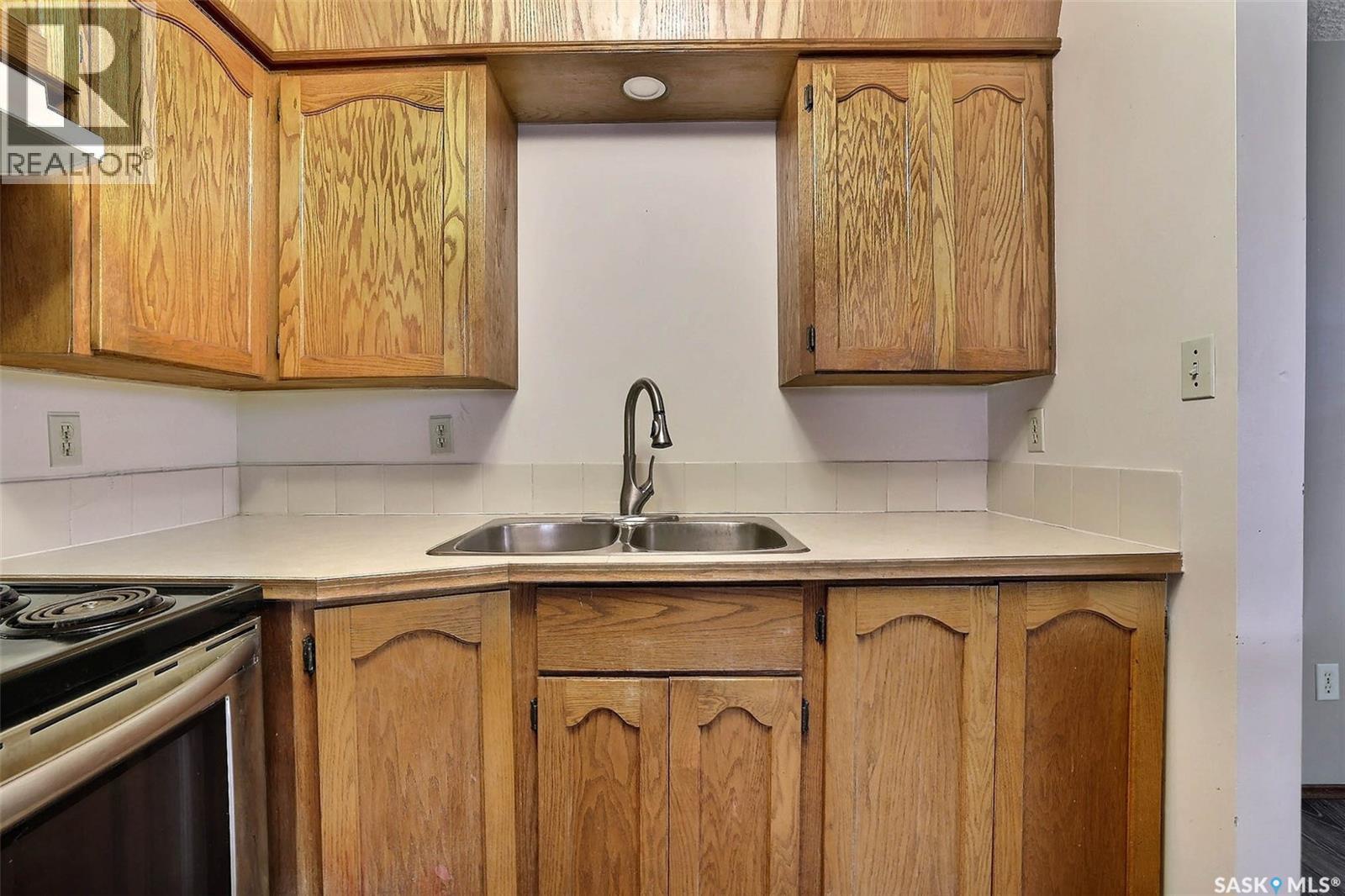 Photo 29 of 1580 Lacon Street, Regina SK