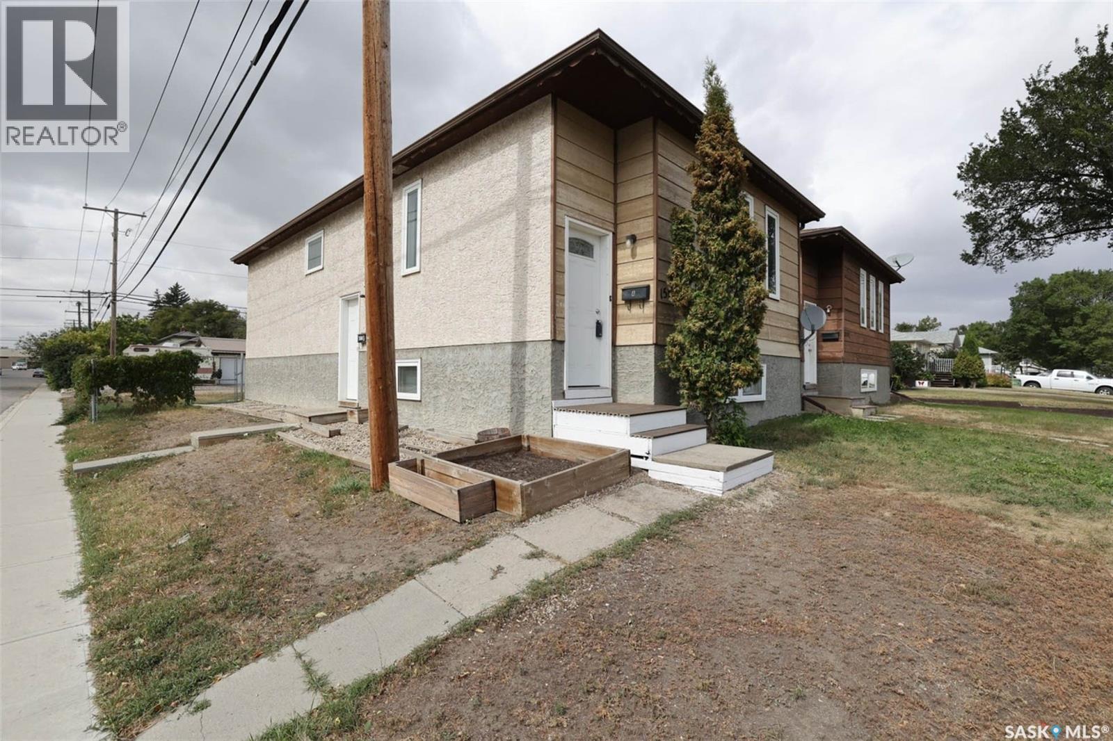 Photo 3 of 1580 Lacon Street, Regina SK
